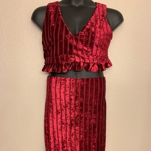 Boohoo: Velvet 2 Piece Midi Skirt Set